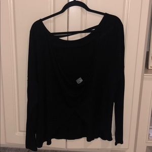 Backless athletic top